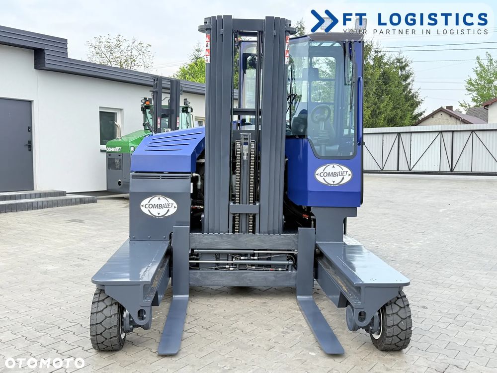 Combilift WÓZEK CZTEROKIERUNKOWY - WIELOKIERUNKOWY | COMBILIFT C4000S | GAS | TRIPLEX 5550MM | POZYCJONER WIDEŁ | WOLNY SKOK | NOWE OPONY | PO SERWISIE | STAN IDEALNY | Szeroka oferta wózków czterokierunkowych i bocznych, dopasowanych do różnorodnych potrzeb i zastosowań - 4