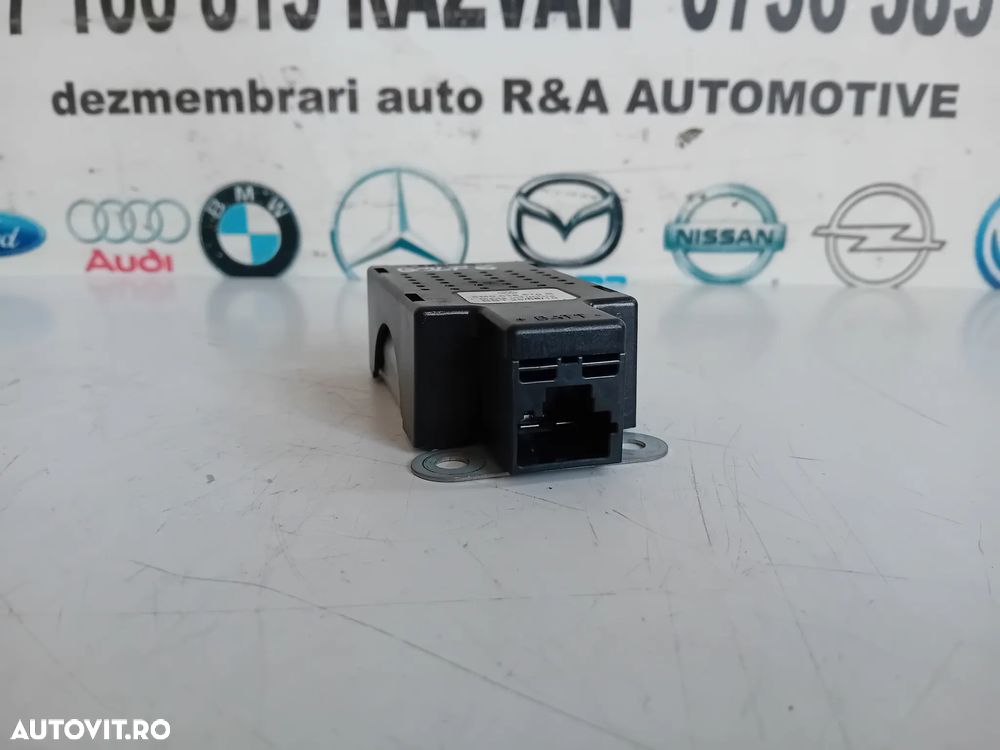 Amplificator Antena Radio Vw Golf 6 VI 2008-2015 Cod 5M0035570B Motor CAY - 3