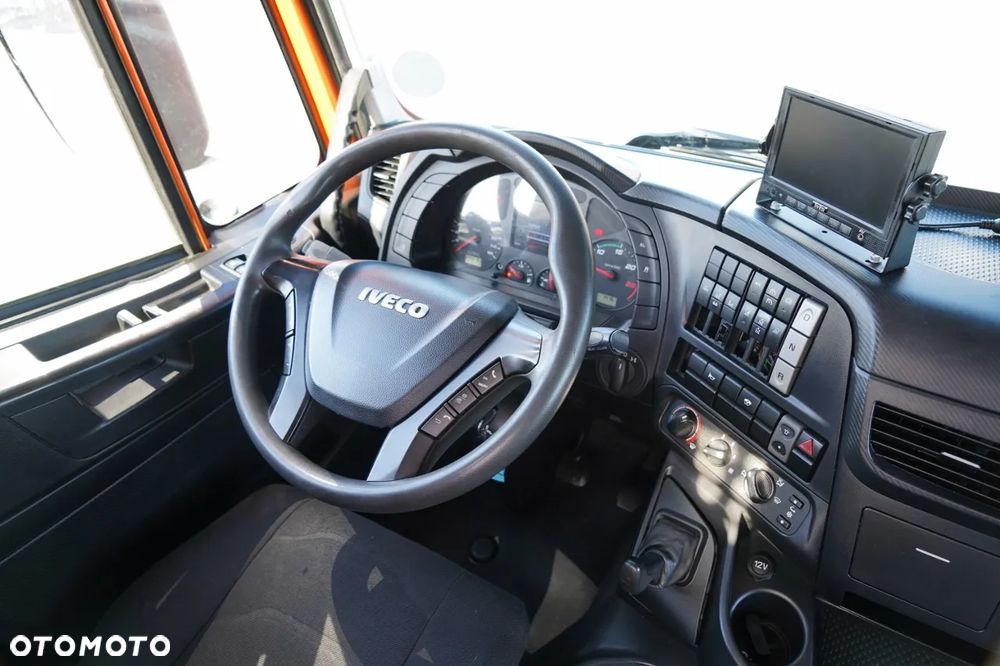 Iveco STRALIS 420 / 6X2 / SKRZYNIOWY 6,5m + HDS FASSI. F185 MAX UDŹWIG 5750KG / STEROWANIE RADIOWE / ROTATOR / OPONY 100% / - 31