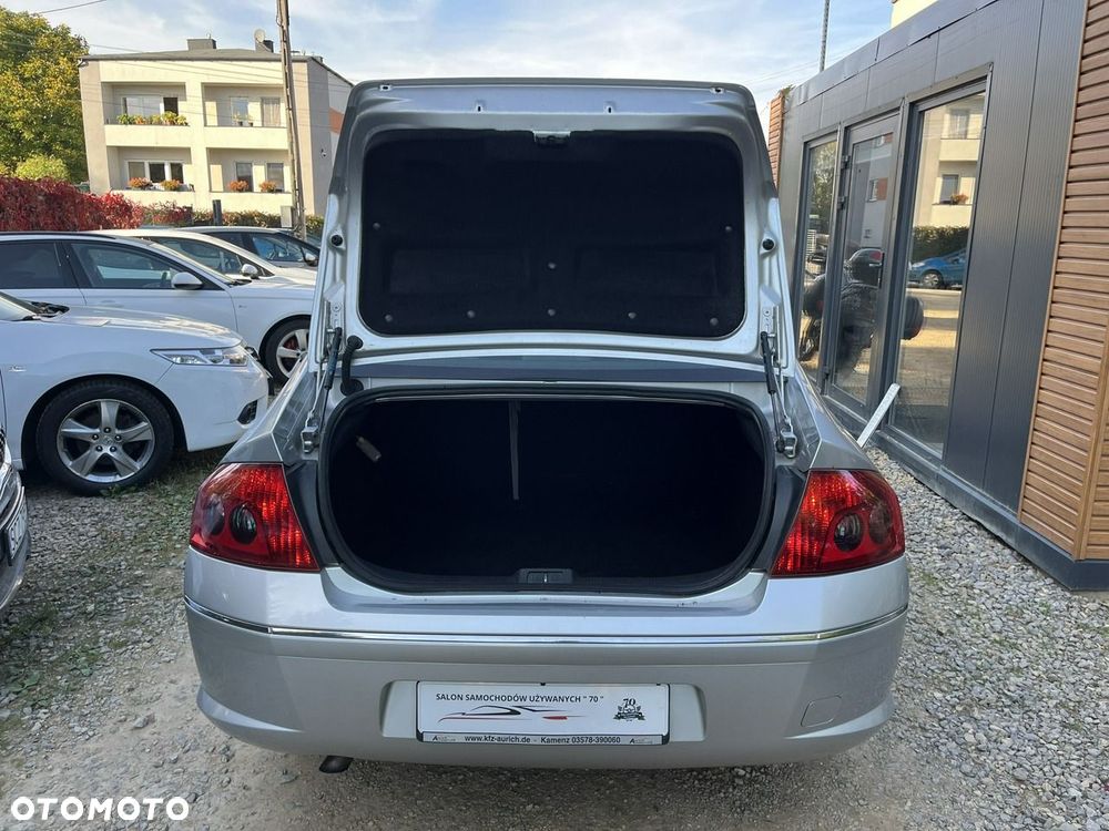 Peugeot 407 - 25