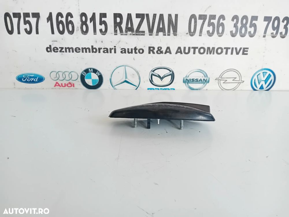 Antena Range Rover Evoque L538 An 2011-2018 Cod BJ32-19C089-GA - 1