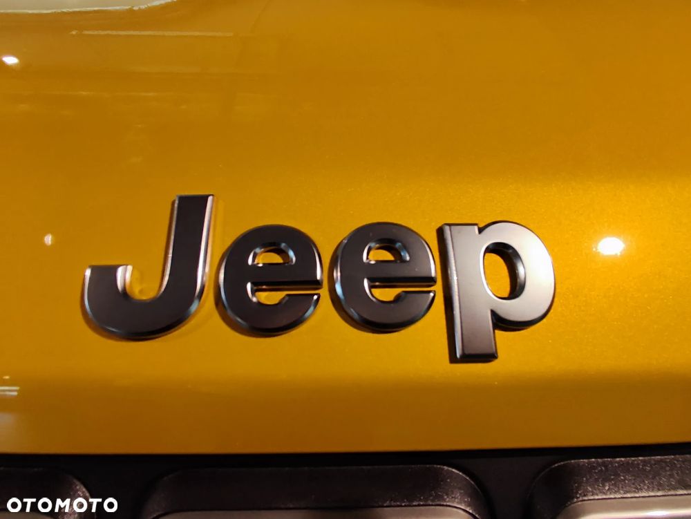 Jeep Avenger 1.2 T3 mHEV Altitude FWD eDCT6 - 8