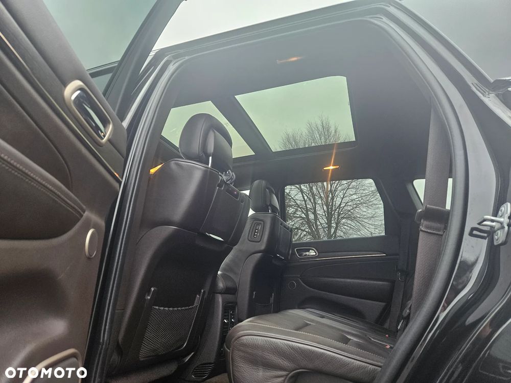 Jeep Grand Cherokee 3.0 CRD Overland Summit EU6 - 37