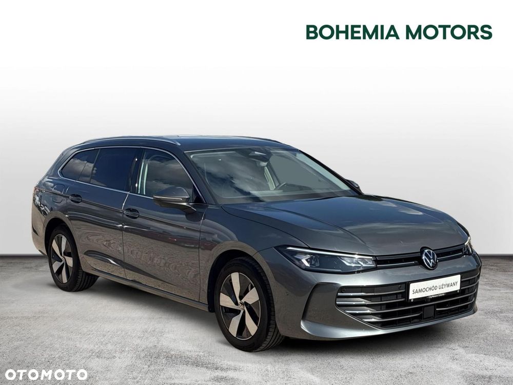 Volkswagen Passat - 8