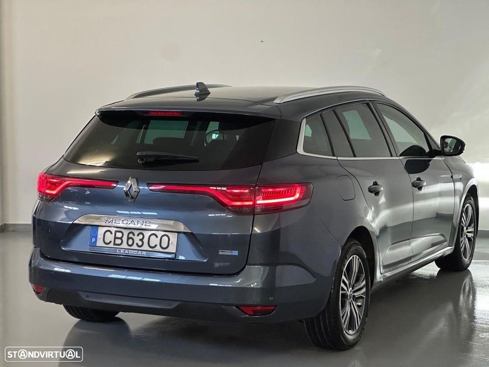 Renault Mégane Sport Tourer 1.6 E-Tech Plug-In Limited - 4