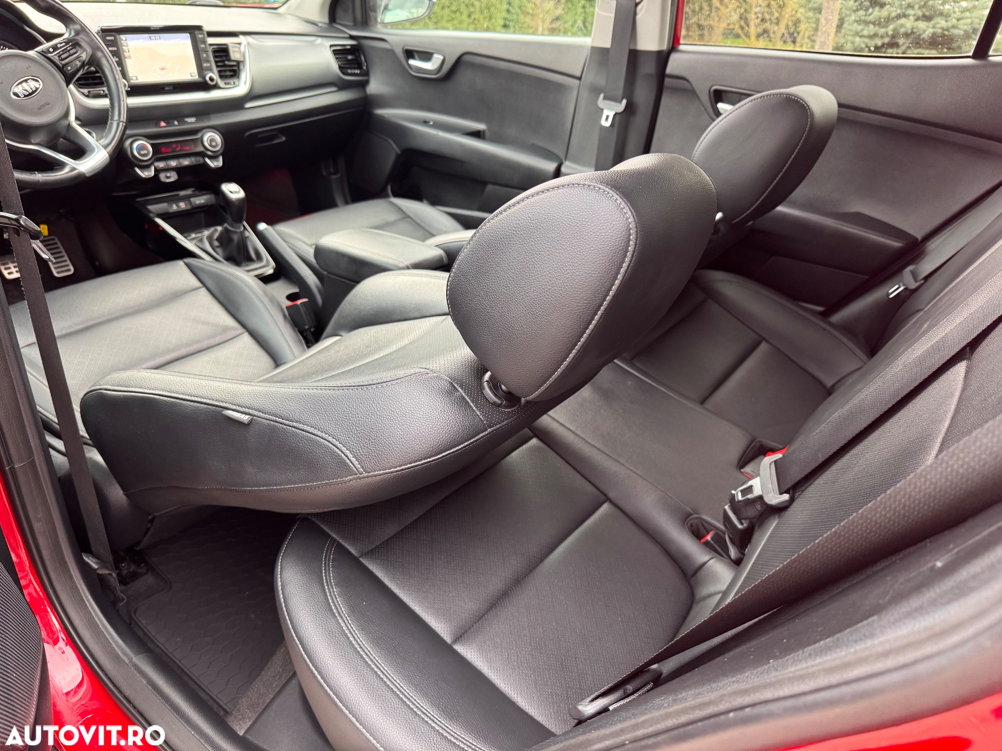 Kia Stonic 1.6 CRDi Platinum Edition - 11