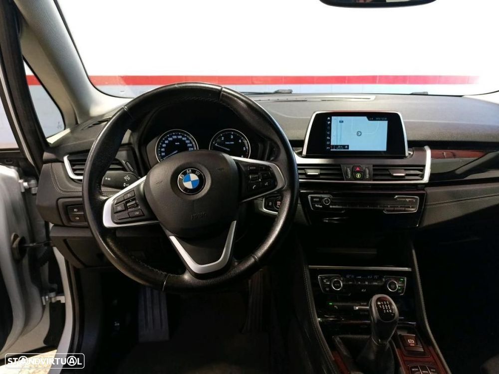 BMW 216 Active Tourer d Line Sport - 4