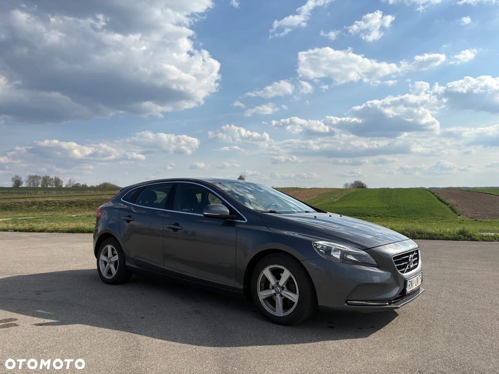 Volvo V40 D2 Summum - 1
