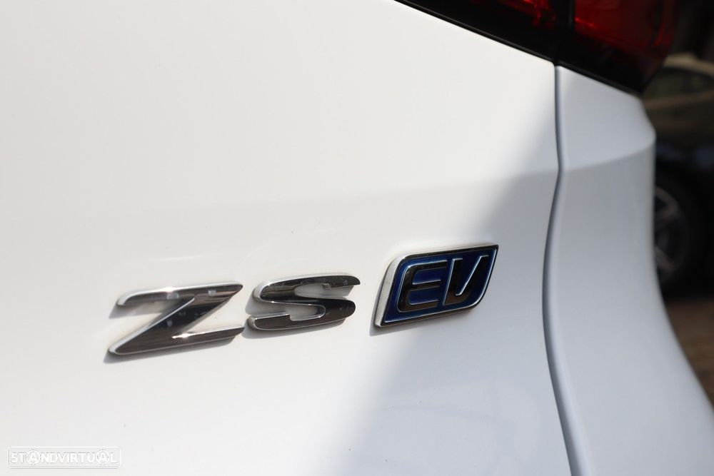 MG ZS EV Luxury - 17