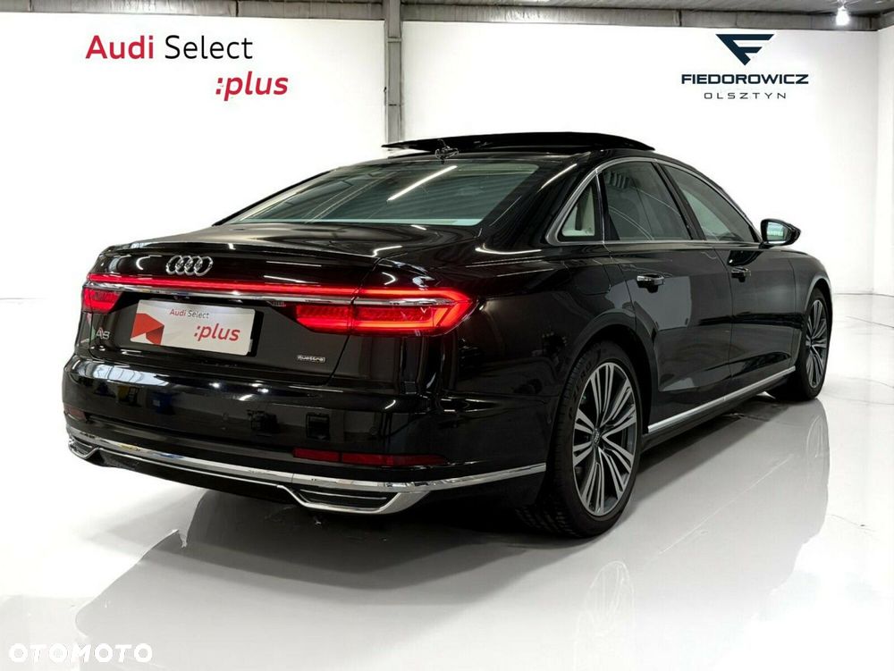 Audi A8 - 8