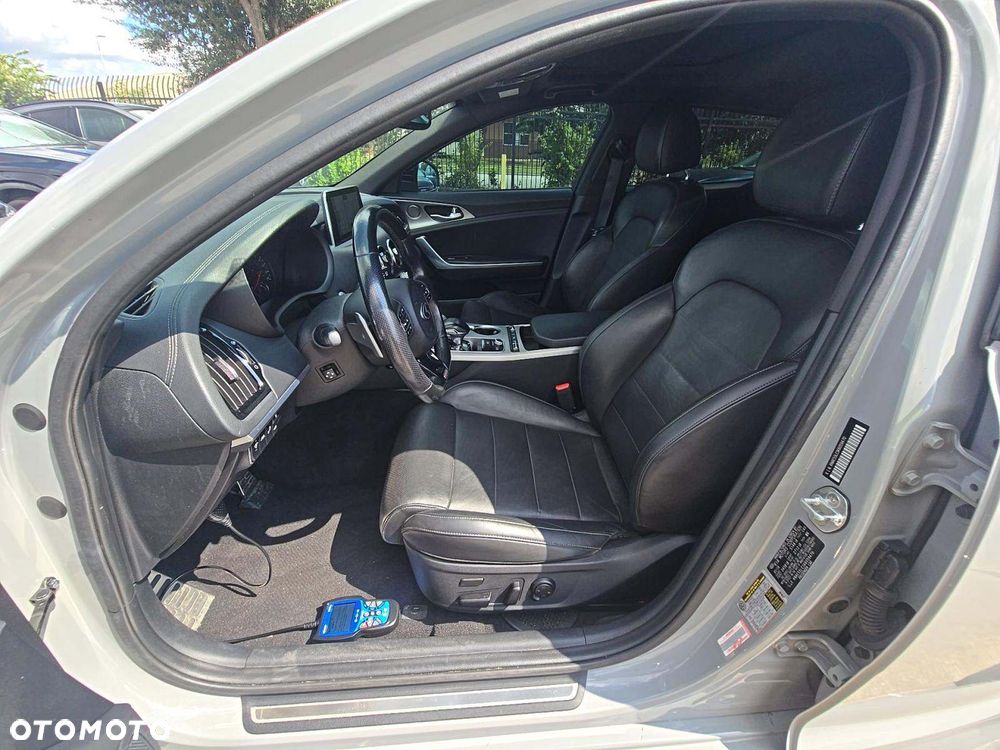 Kia Stinger 3.3 T-GDI V6 GT AWD - 6