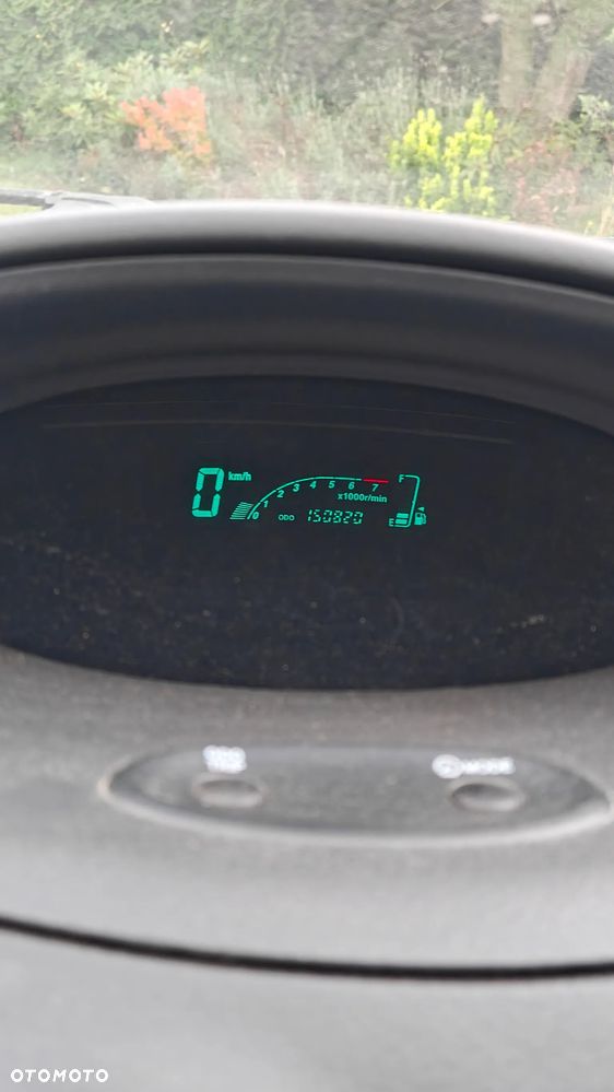 Toyota Yaris 1.3 Sol - 19