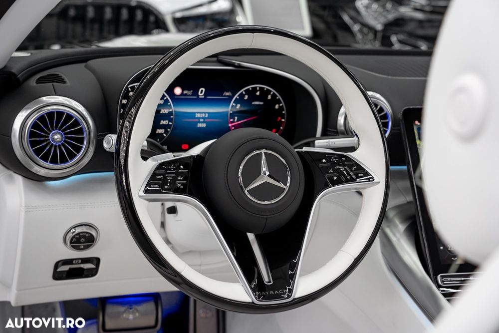 Mercedes-Benz SL Maybach 680 Monogram Series - 32