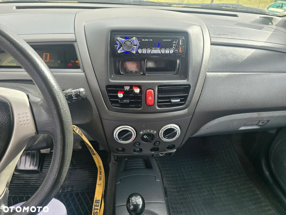 Suzuki Liana 1.3 - 8