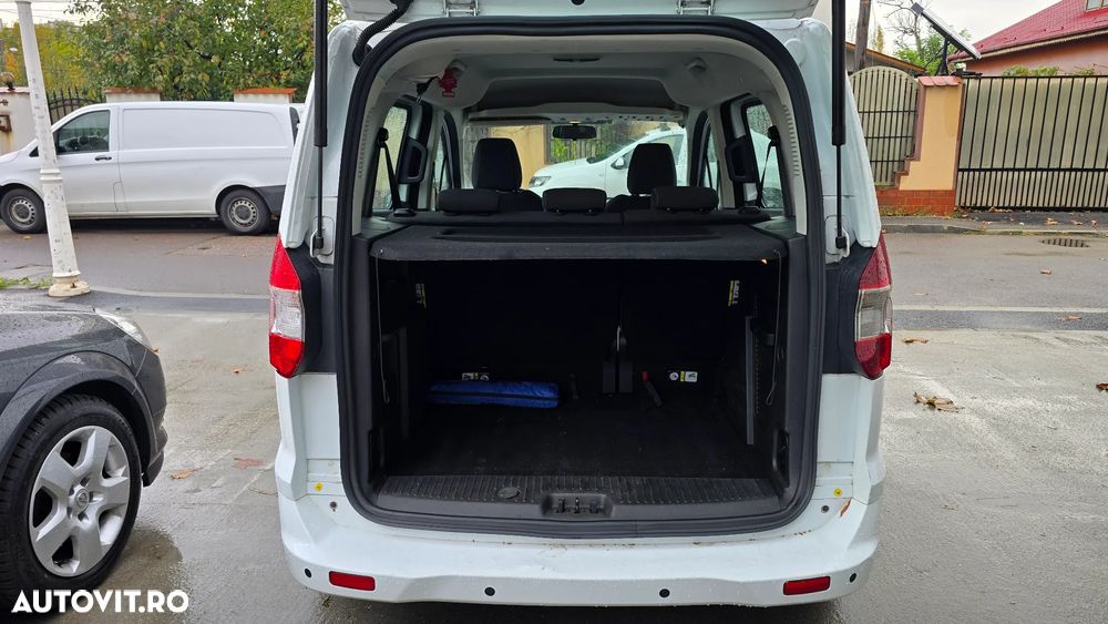 Ford Tourneo Courier 1.5 TDCi Ambiente - 8