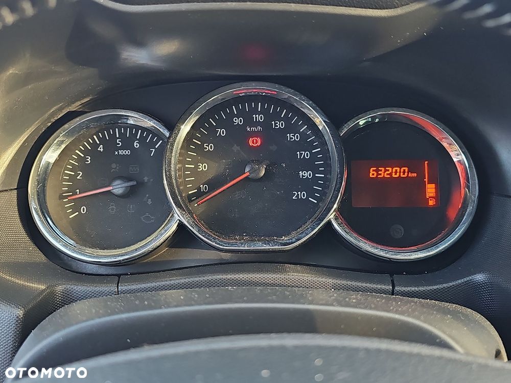 Dacia Duster 1.6 SCe Laureate S&S - 19