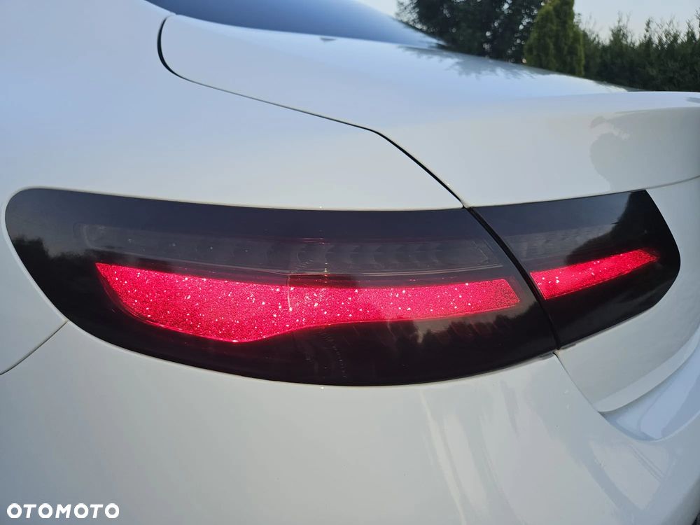 Mercedes-Benz Klasa E 300 d Coupe 9G-TRONIC - 8