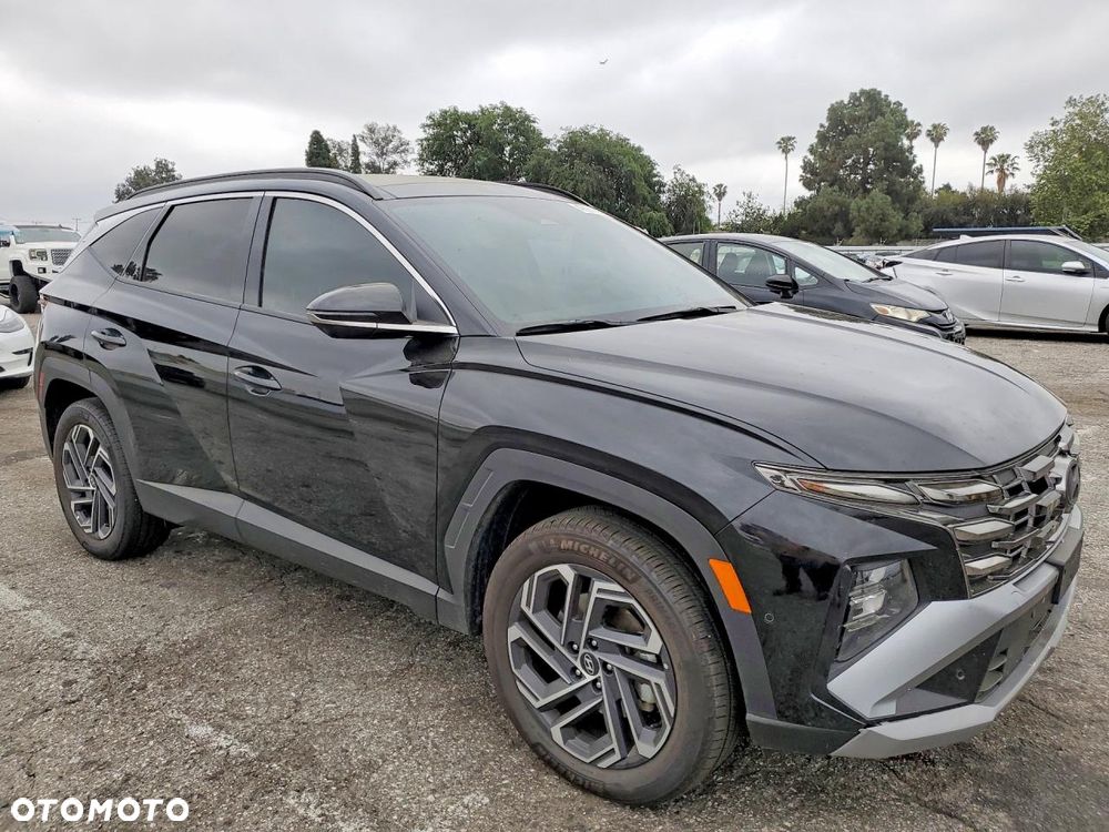 Hyundai Tucson - 1