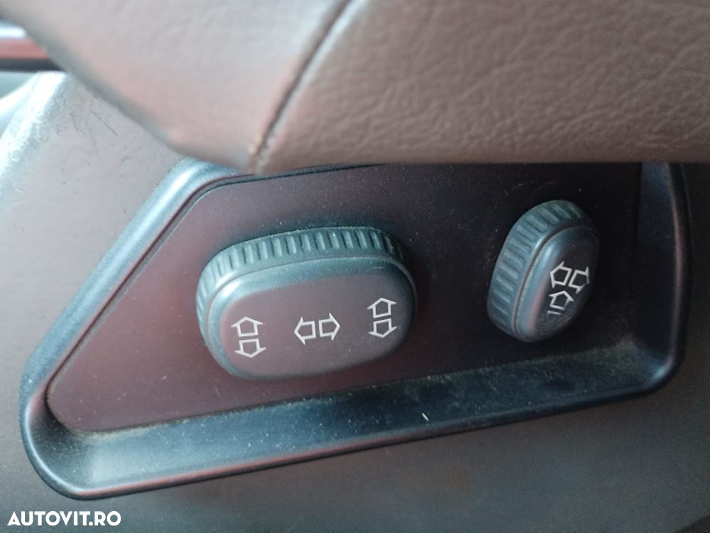 Land Rover Discovery - 19