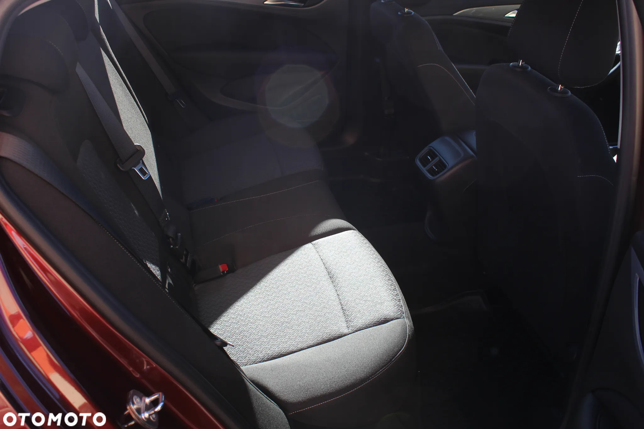 Opel Insignia - 18