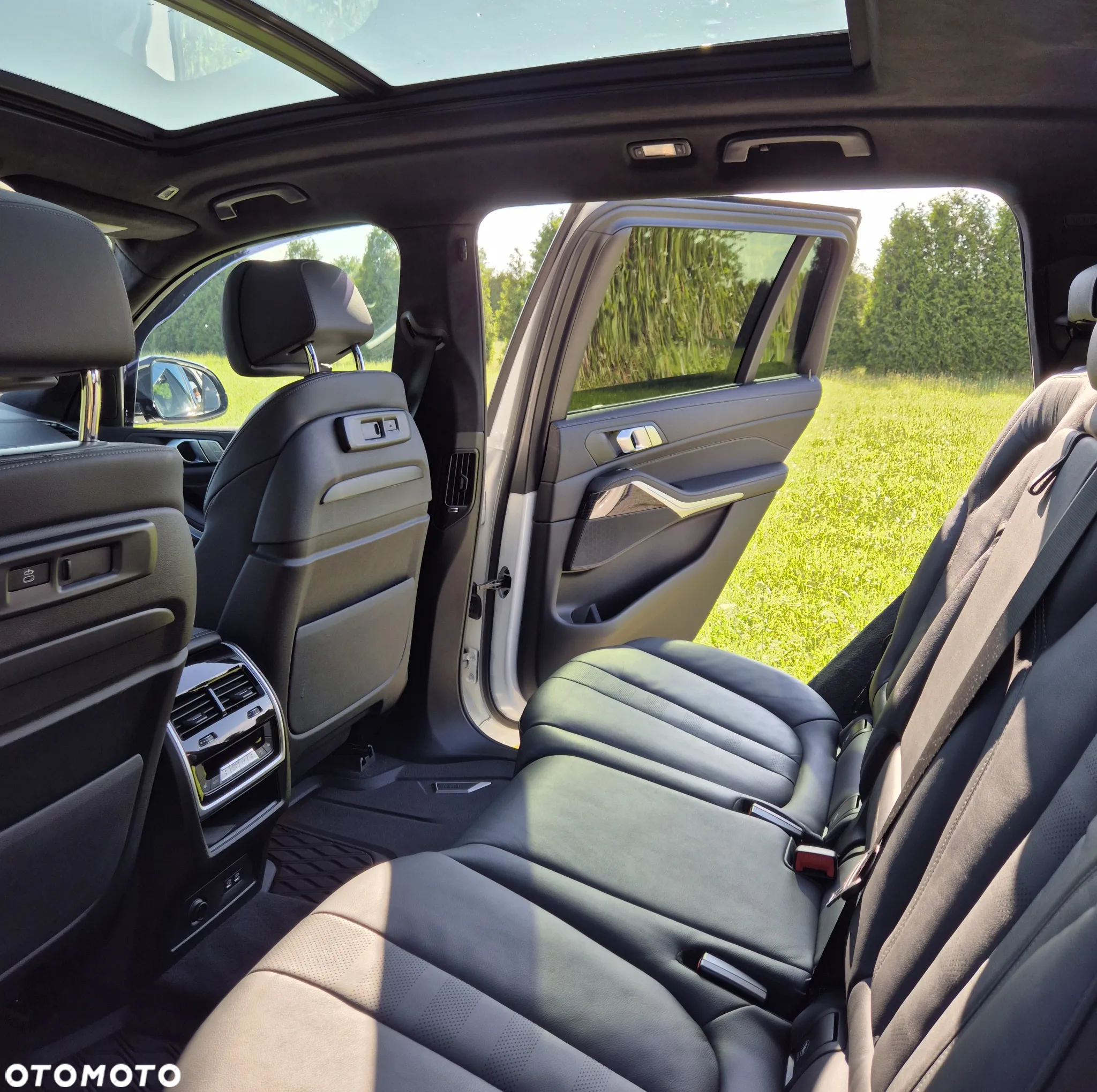 BMW X7 xDrive40i - 18