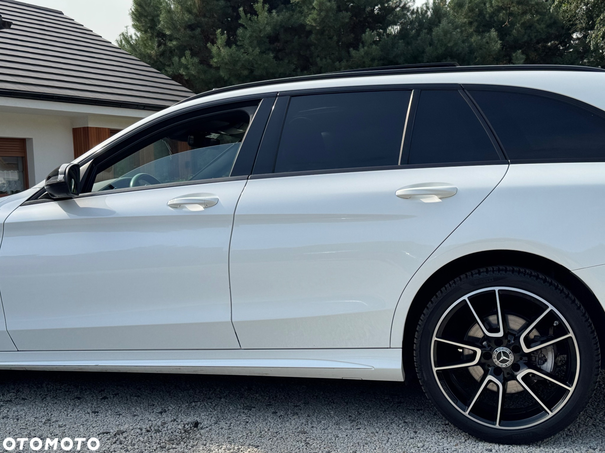 Mercedes-Benz Klasa C 220 d T 9G-TRONIC AMG Line - 25