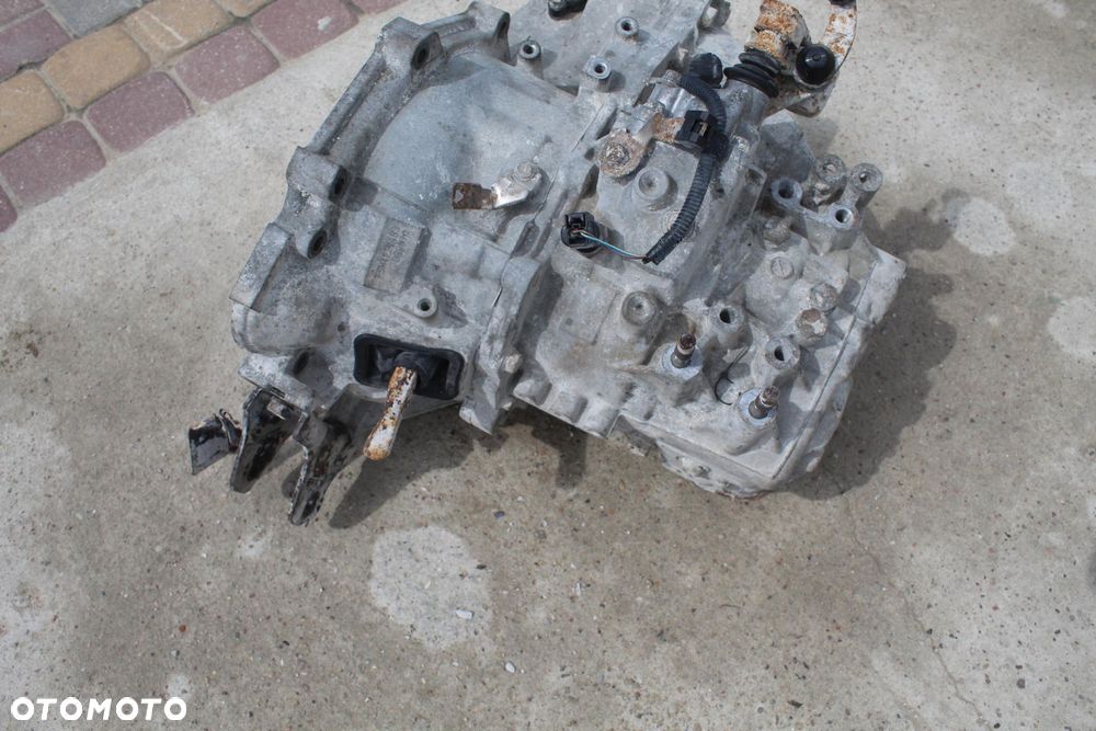 SKRZYNIA BIEGÓW MITSUBISHI OUTLANDER I 2.0 136KM F5M422Y4 - 5
