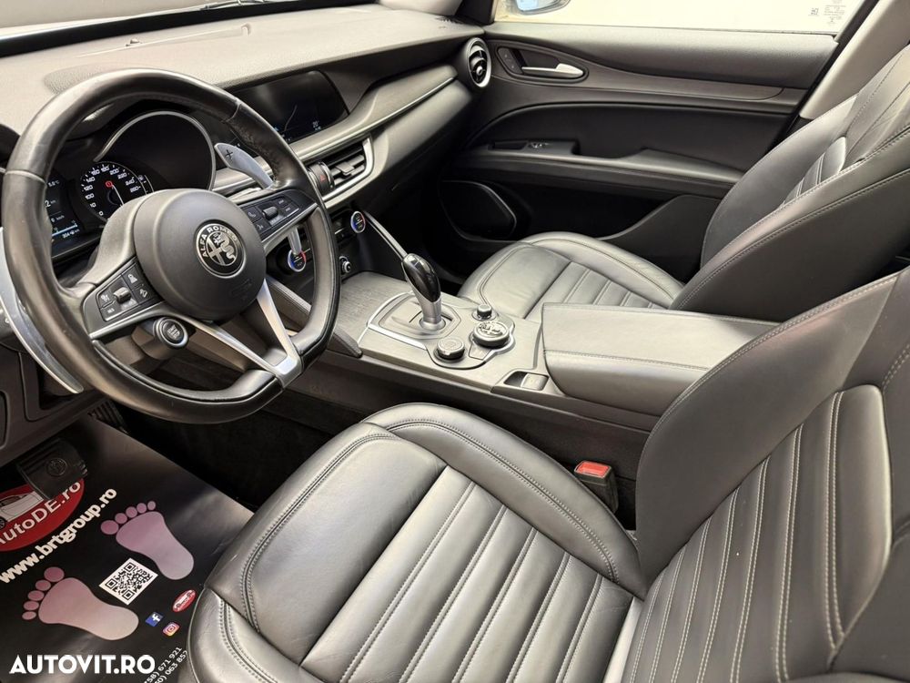 Alfa Romeo Stelvio - 5