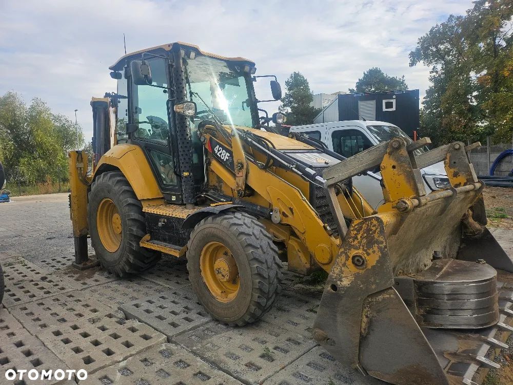Caterpillar 428F2 - 3