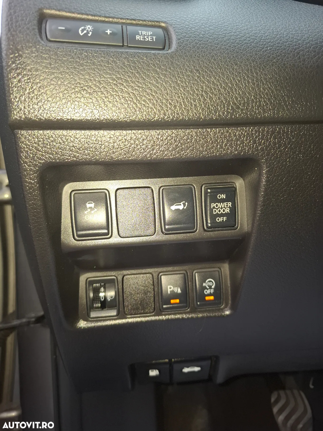 Nissan X-Trail 1.6 dCi N-Connecta - 18