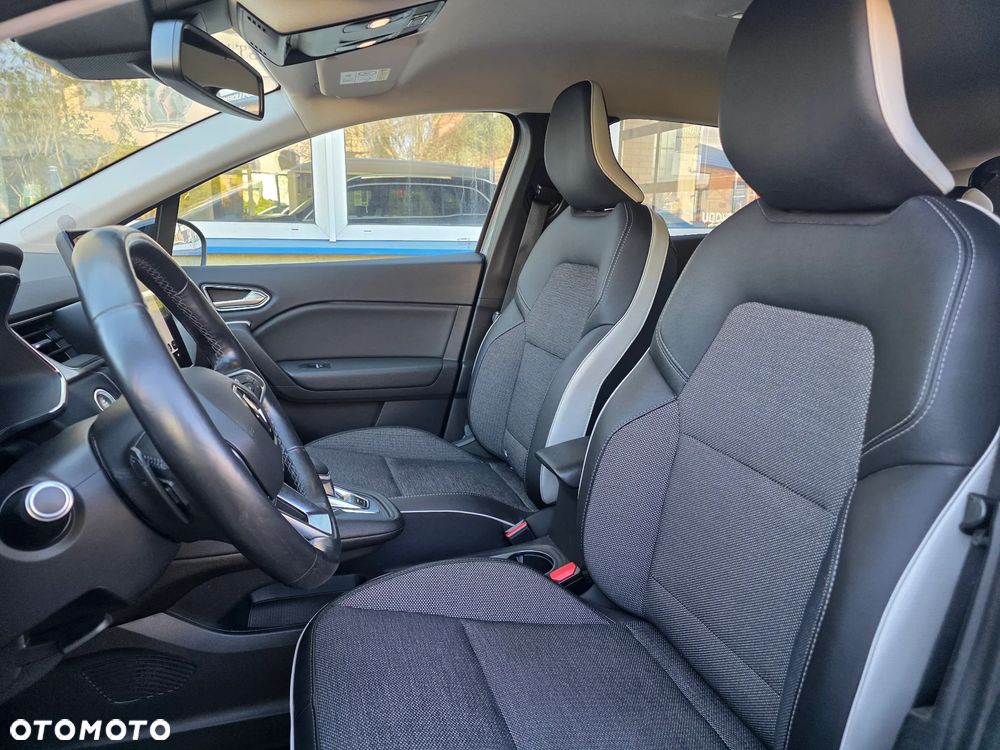 Renault Captur - 23