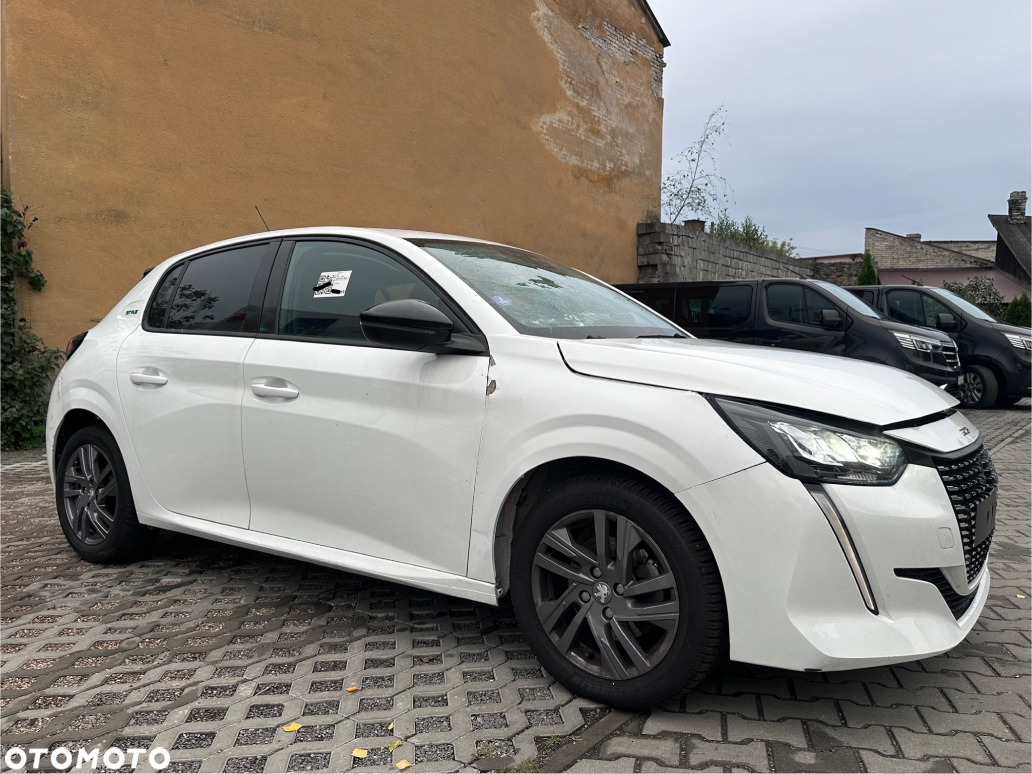 Peugeot 208 1.2 PureTech Style S&S - 4