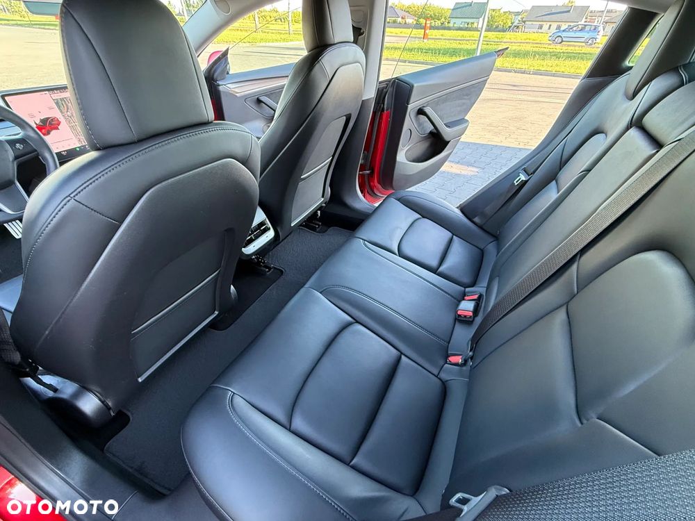 Tesla Model 3 Performance AWD - 13