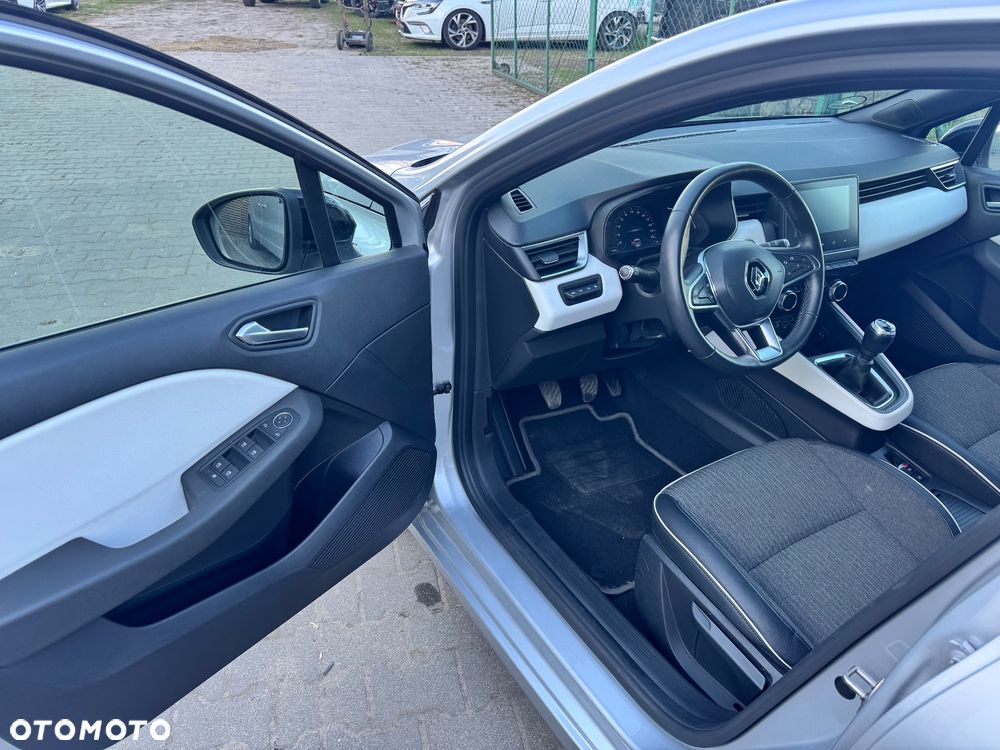 Renault Clio TCe 90 ZEN - 24