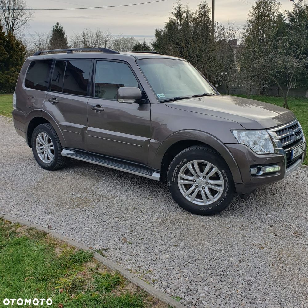 Mitsubishi Pajero - 6