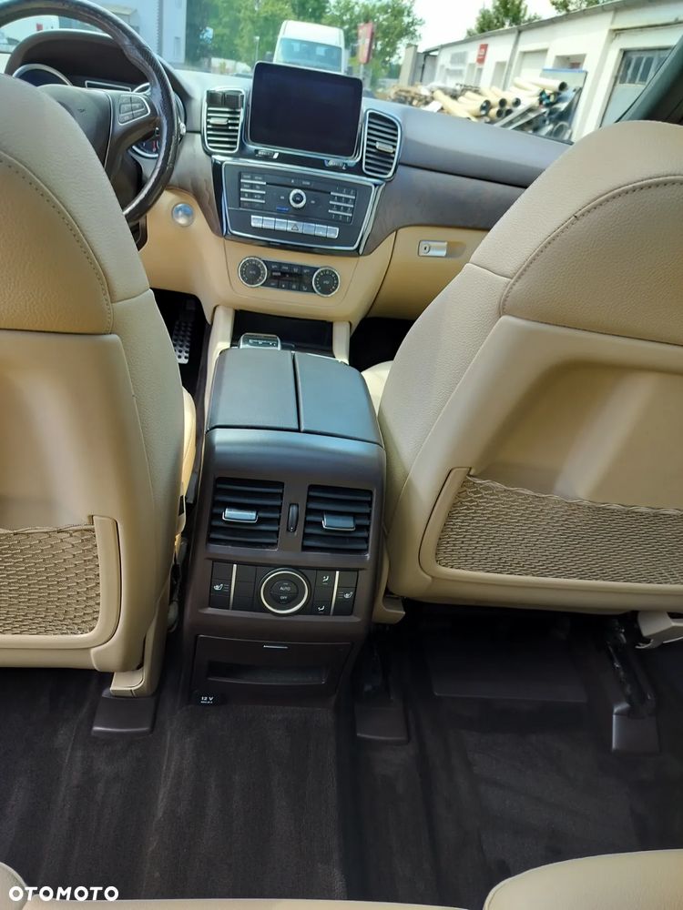 Mercedes-Benz GLE - 14