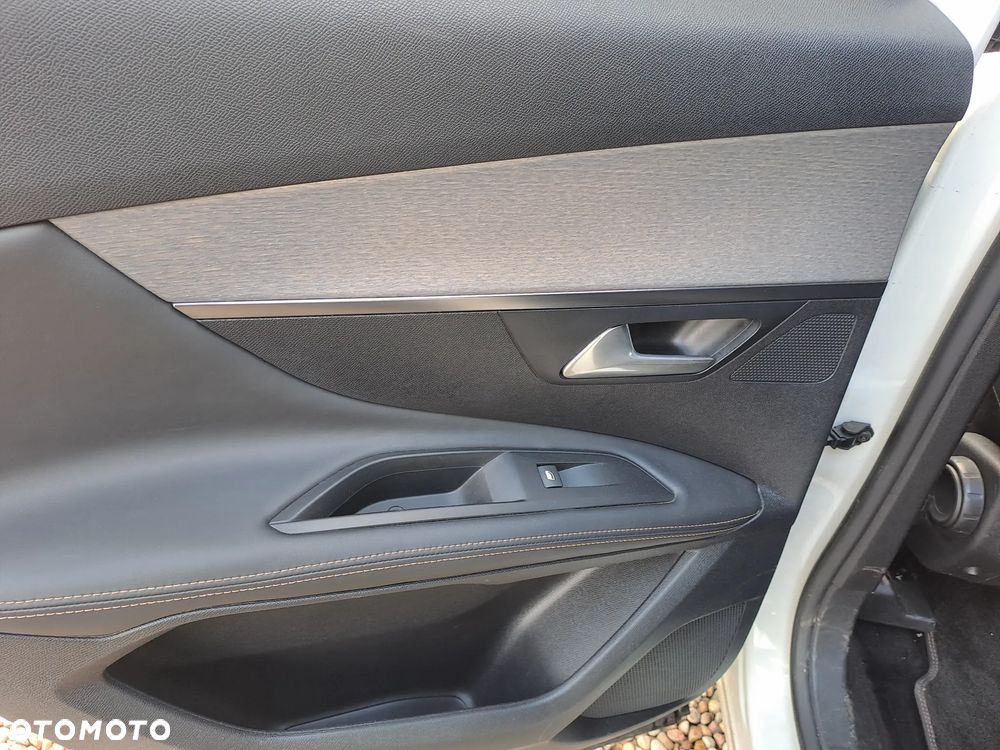 Peugeot 3008 BlueHDi 180 Stop & Start EAT6 GT - 14