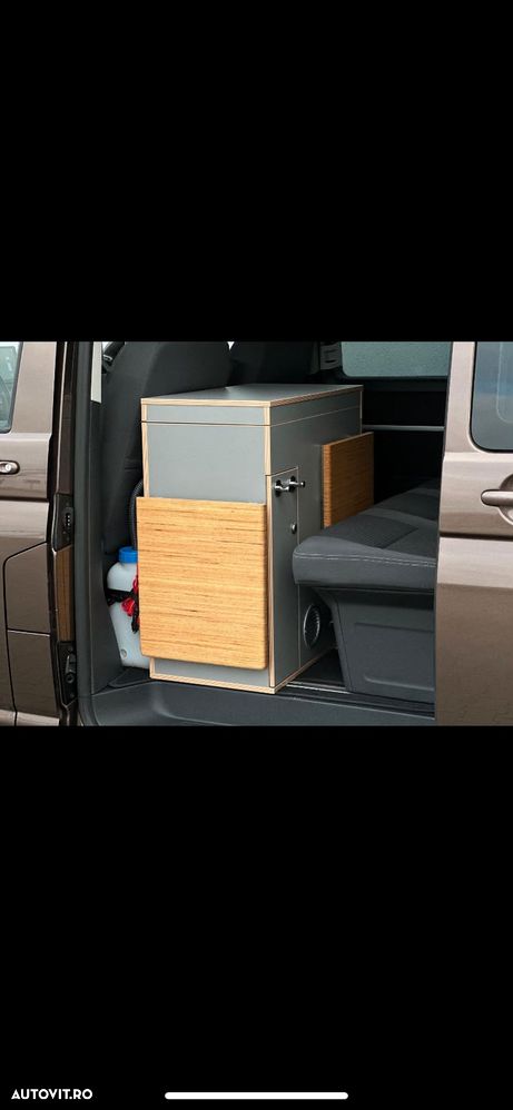 VOLKSWAGEN Multivan 2011 — imagine 36
