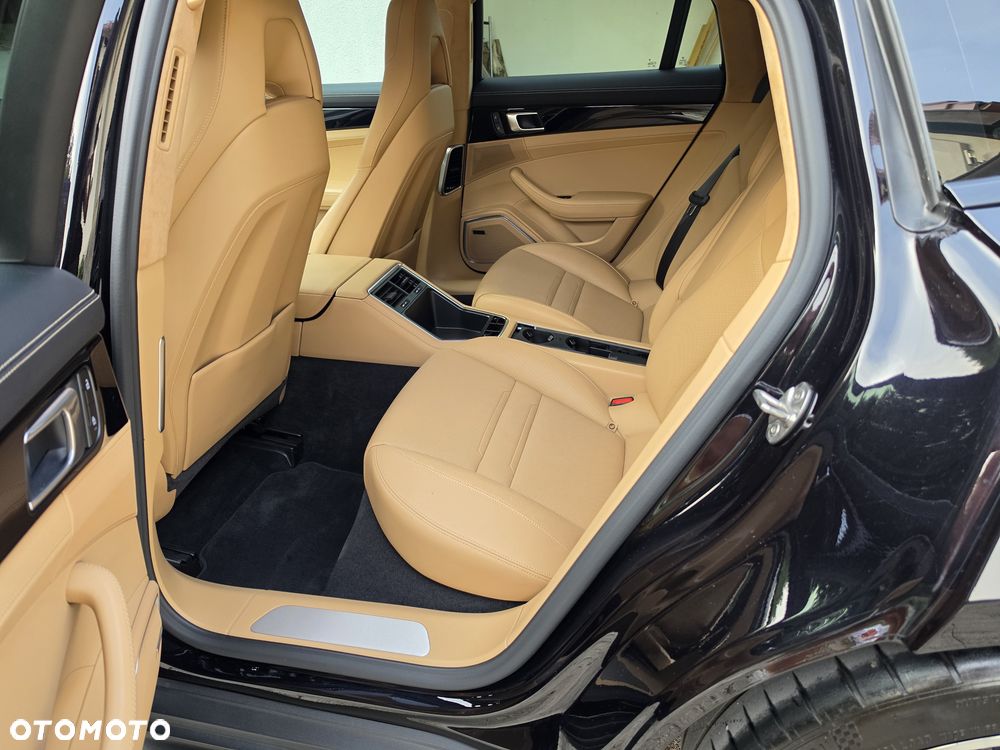 Porsche Panamera - 20