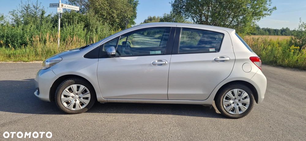 Toyota Yaris 1.0 Luna EU5 - 2