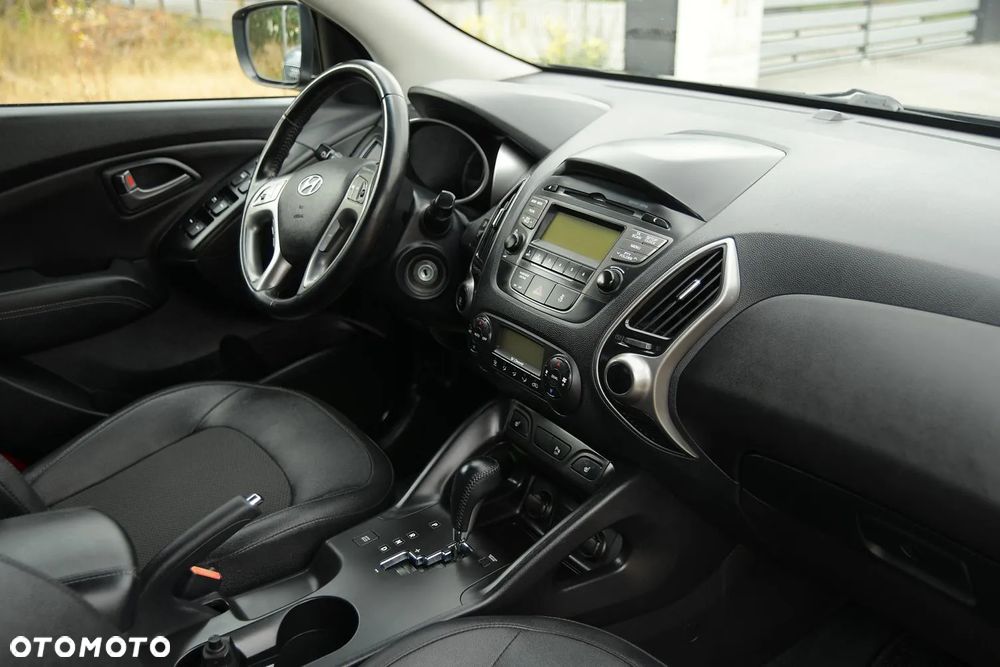 Hyundai ix35 2.0 CRDi 4WD Automatik Fifa World Cup Gold Edition - 27