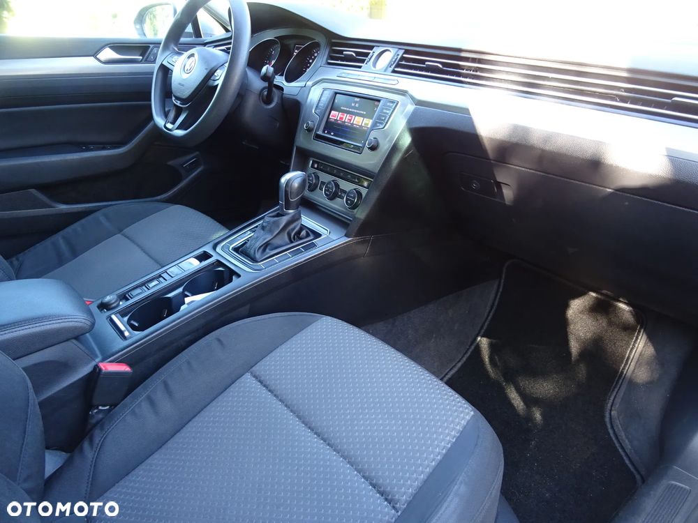 Volkswagen Passat Variant 2.0 TDI BMT Comfortline DSG - 4