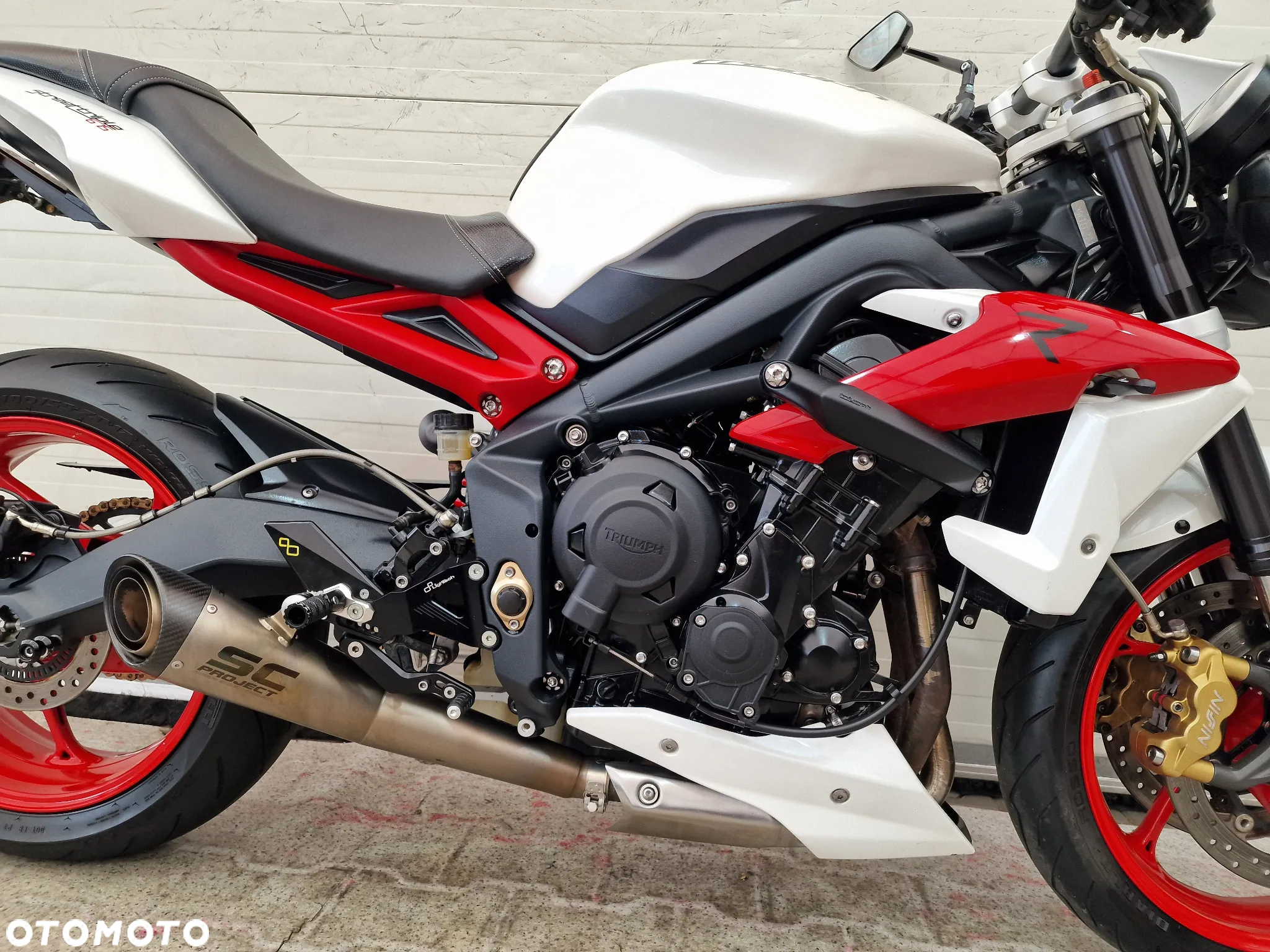 Triumph Street Triple - 24