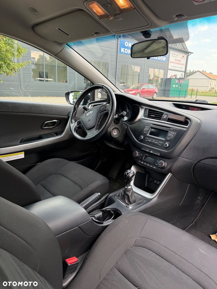 Kia Ceed 1.6 CRDi M - 11