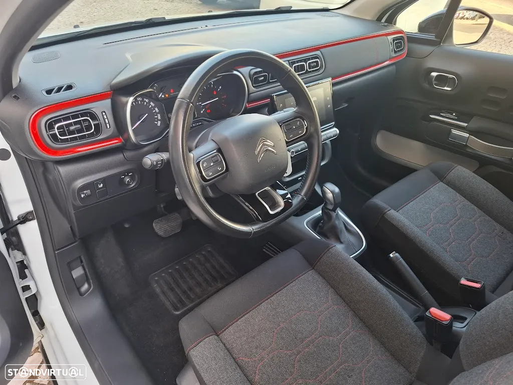Citroën C3 1.2 PureTech Shine EAT6 - 24