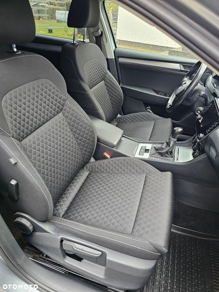 Skoda Superb 2.0 TDI Ambition - 20