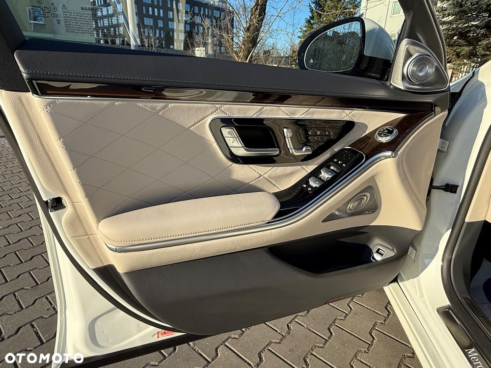 Mercedes-Benz Klasa S 580 4Matic L 9G-TRONIC - 17