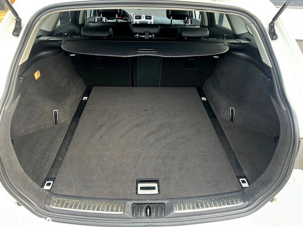 Toyota Avensis Touring Sports 1.8 Business Edition - 25