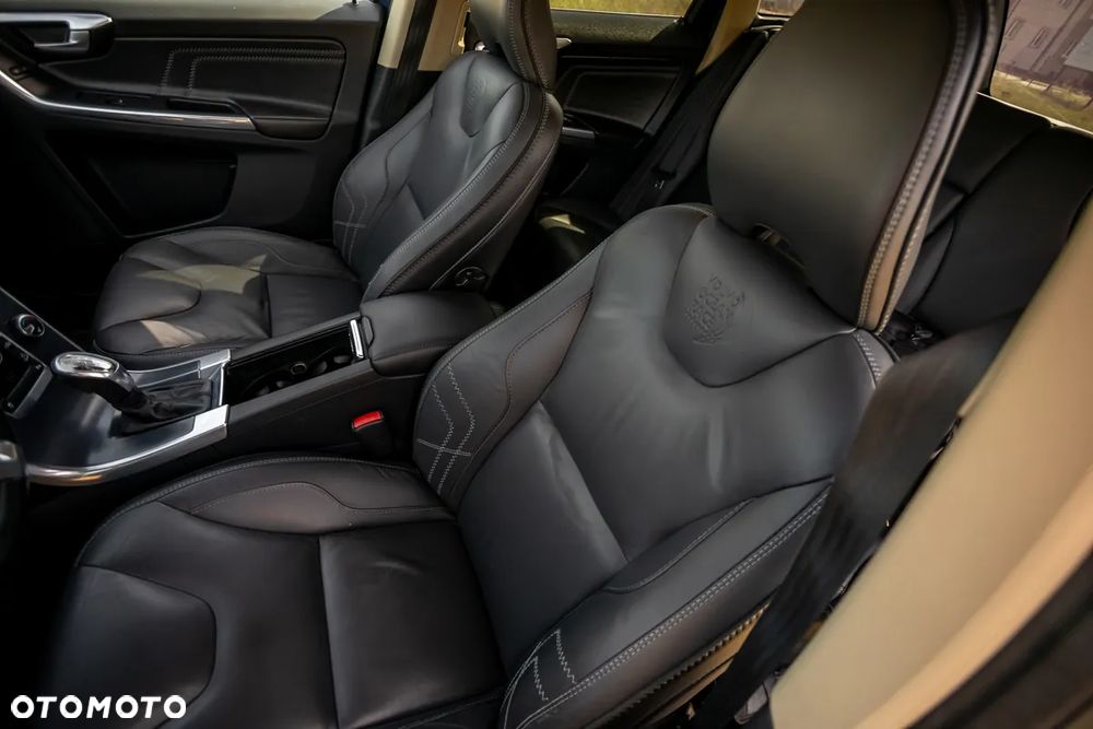 Volvo XC 60 2.4D AWD - 16