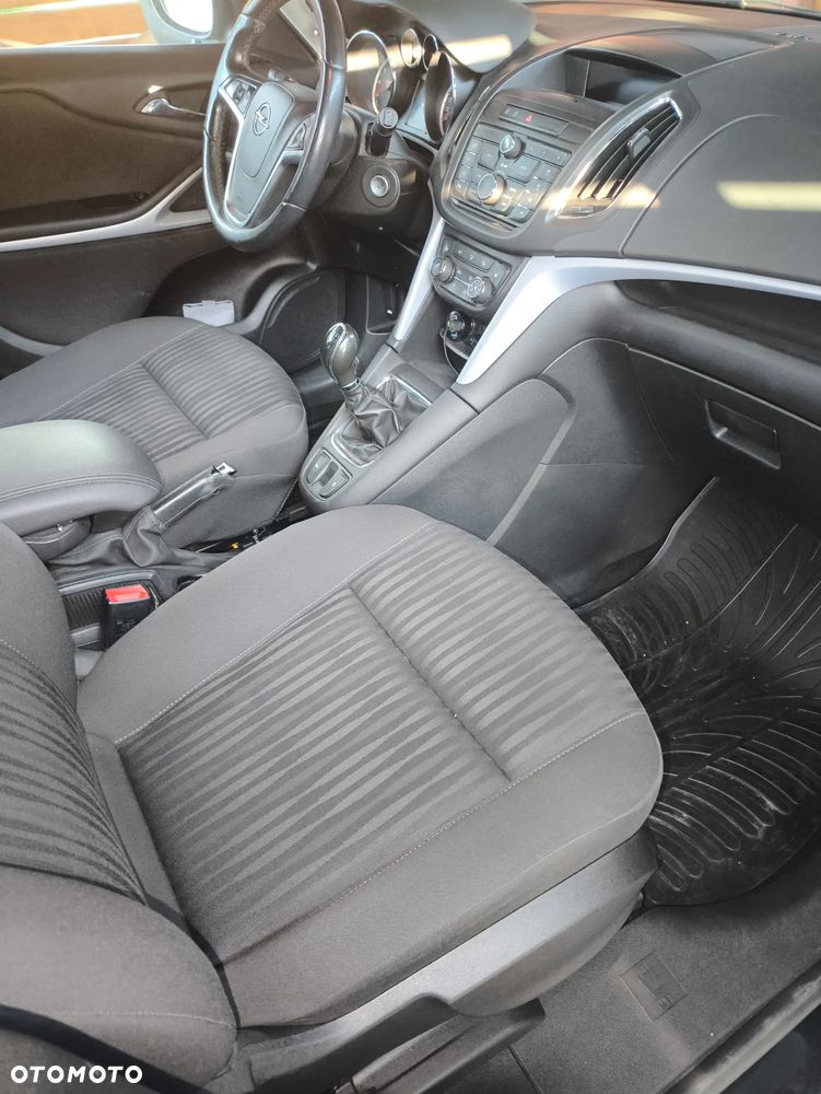 Opel Zafira 1.4 T Cosmo - 14